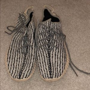 Men’s Yeezy Shoes